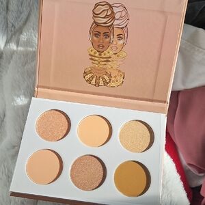 Juvia's Place Highlighter Palette - Peach and Gold Tones